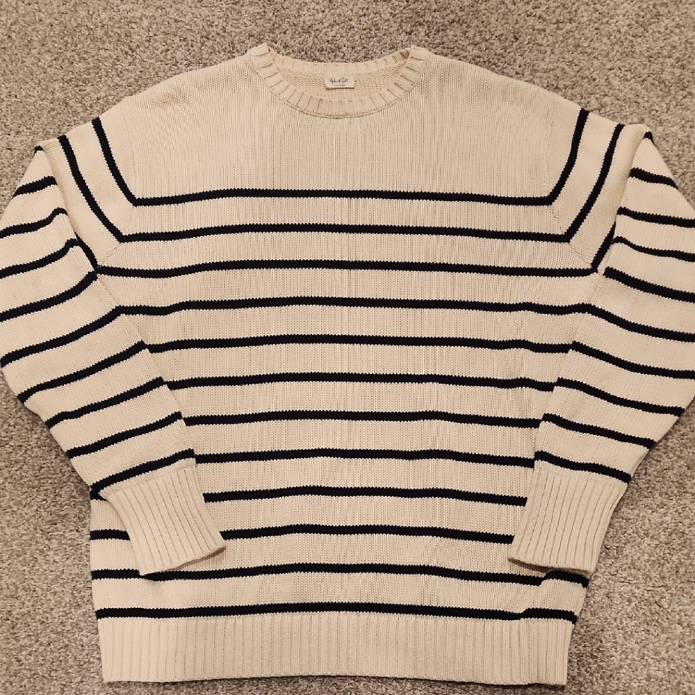Club Room Men's Cream and Black Striped Crewneck Sweater